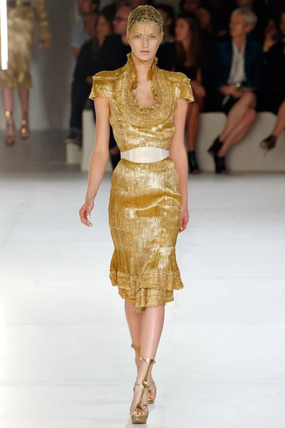 Look 5